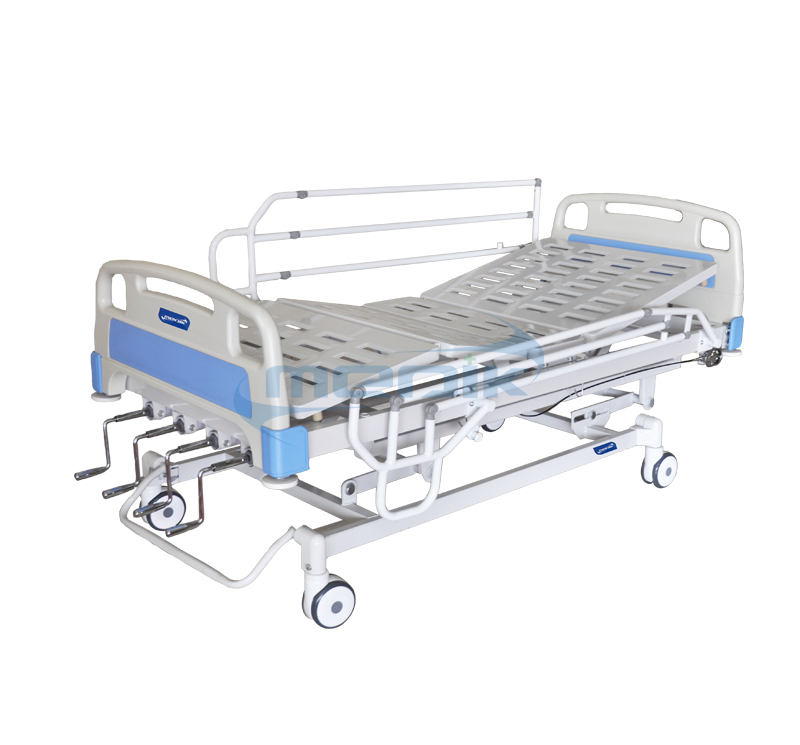 4 Cranks Manual Hospital Bed With Heavy Duty Protecting Railing