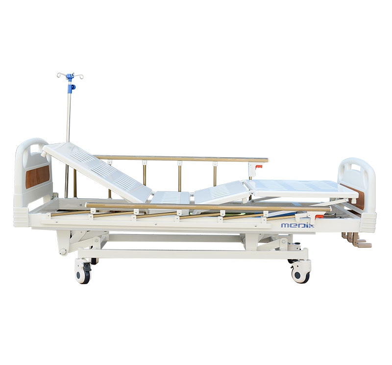 YA-M3-1 Manual Adjustable 3 Crank Hospital Type Bed