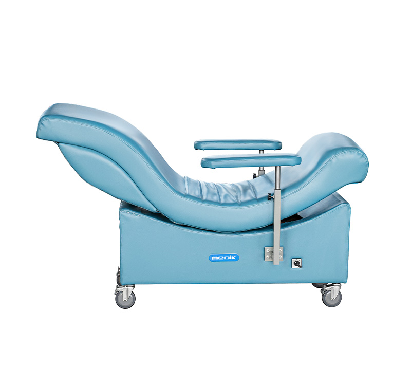 YA-DS-D07 Medical Dialysis Chair on Wheels